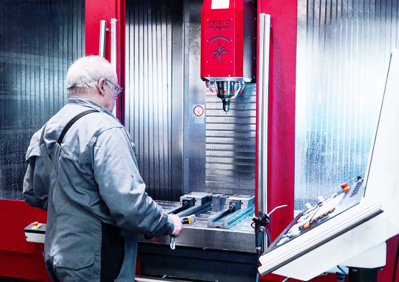 Sondermaschinen & Siebdruck bei der Piron GmbH